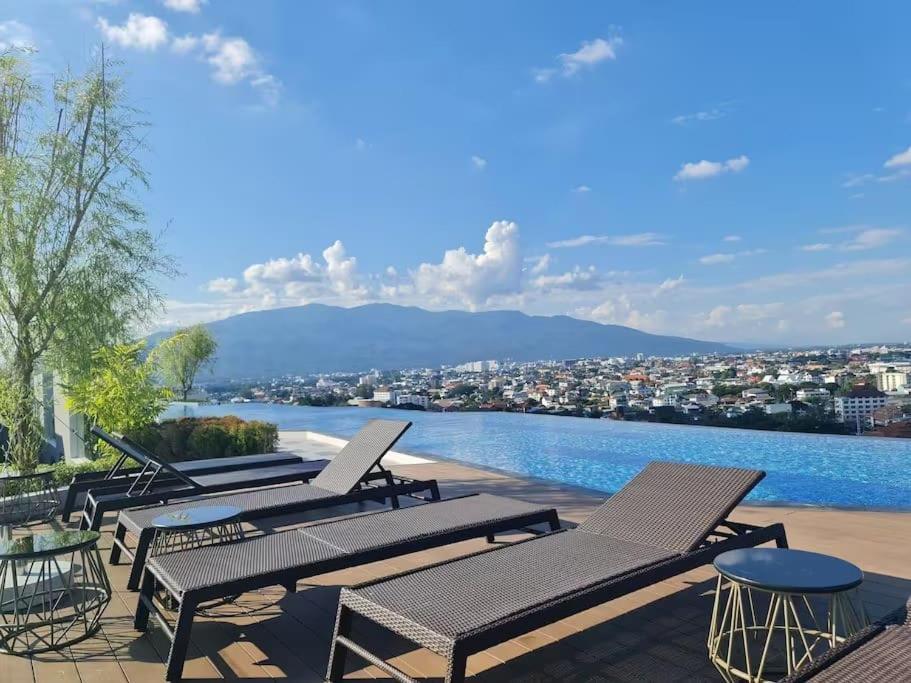 Astra Sky River无边泳池奢华温馨97㎡大三卧山景套房 Apartment Chiang Mai Ngoại thất bức ảnh